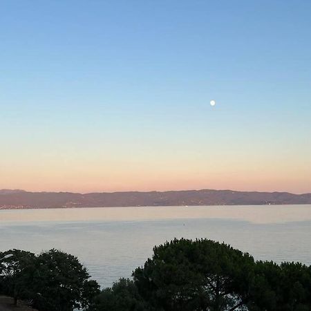 Bel App T2 En Bord De Mer Vue Sanquinaires Piscine 阿雅克肖 外观 照片